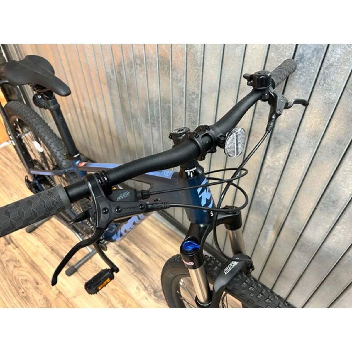 Kona Fire Mountain Bike - Gloss Gose Blue - Small - 2022 - Floor Model 2 Kona Fire Mountain Bike - Gloss Gose Blue - Small - 2022 - Floor Model - Image 2