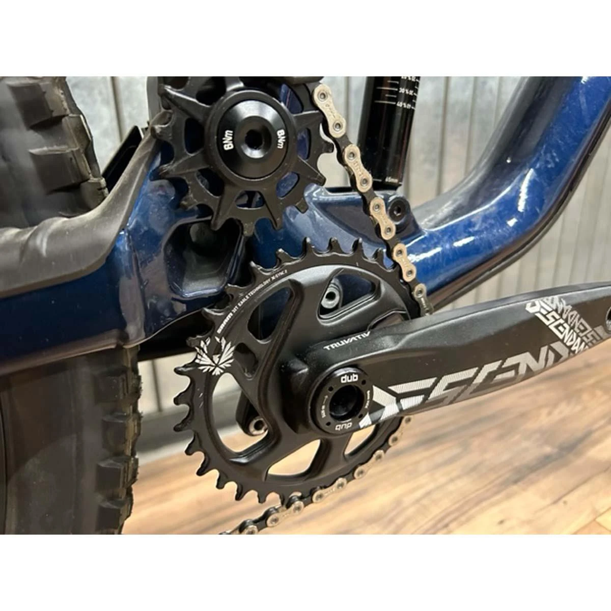 GT Force Carbon Pro LE Gloss Indigo Large 2022 Floor Model 7 GT Force Carbon Pro LE Gloss Indigo Large 2022 Floor Model - Image 7