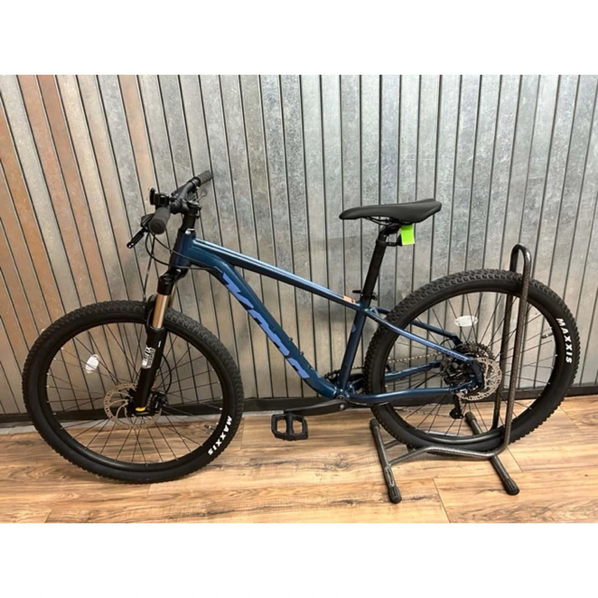 Kona Fire Mountain Bike - Gloss Gose Blue - Small - 2022 - Floor Model 7 Kona Fire Mountain Bike - Gloss Gose Blue - Small - 2022 - Floor Model - Image 7