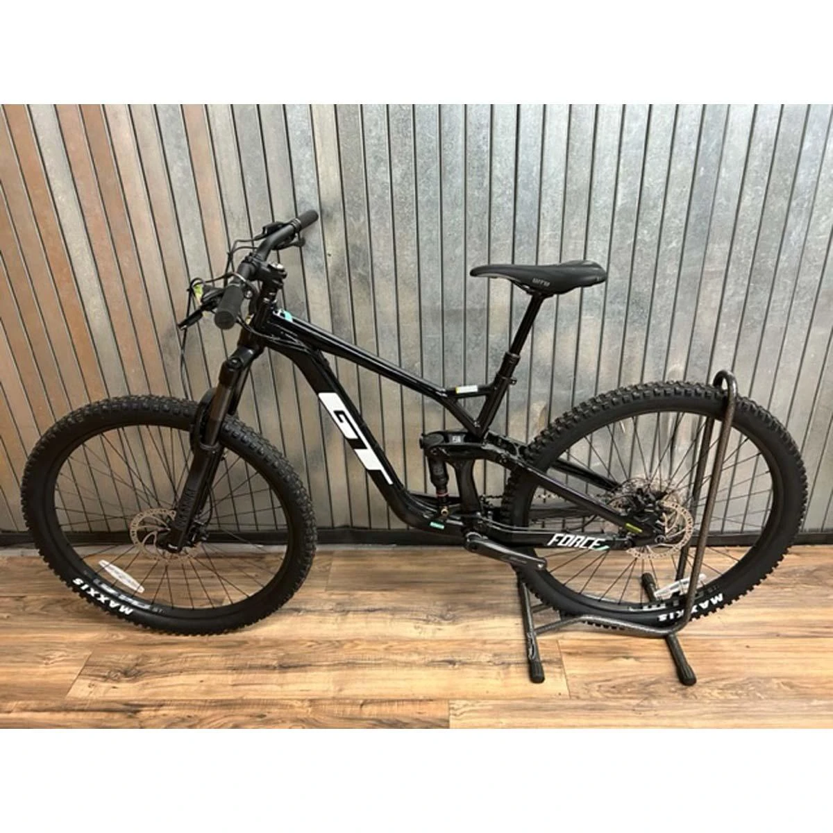 GT Force Sport 29 Black Medium 2022 Floor Model 2 2 GT Force Sport 29 Black Medium 2022 Floor Model 2 - Image 2